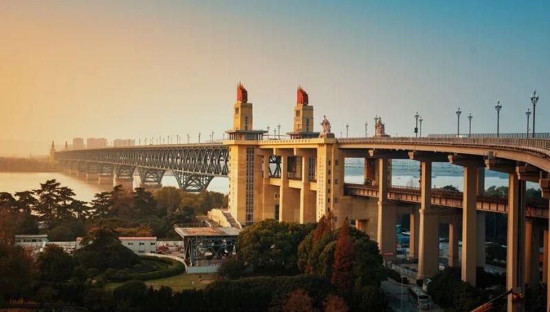 Nanjing Yangtze River Bridge, winner of the Award of Merit—Railroad Bridge.